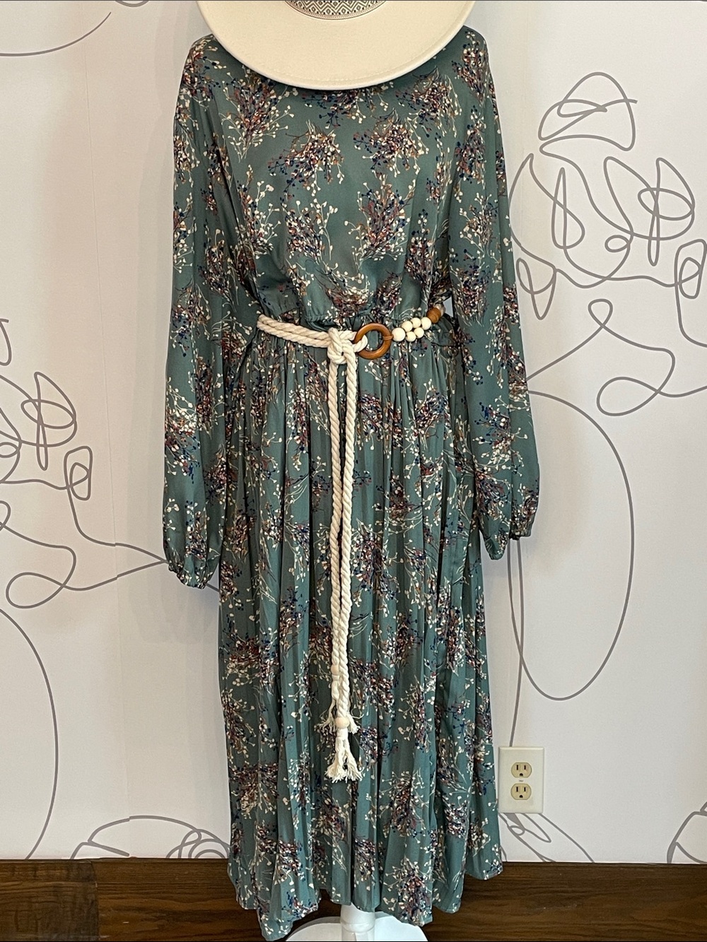 Hayden-Teal Floral Long Sleeve Maxi Dress with Elastic Waist size 2X - Picture 4 of 10